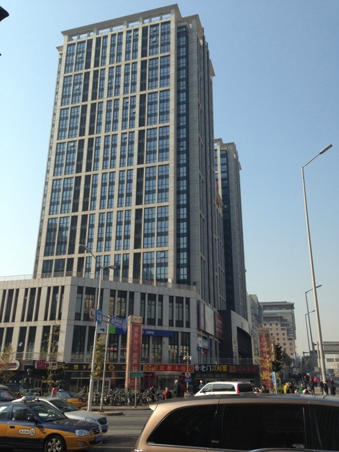 1号线地铁军博站汇融国际大厦200平米包物业 东南向