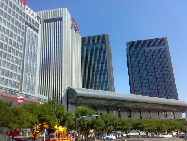 国海广场900㎡面积,地铁10号公主坟站,精装修