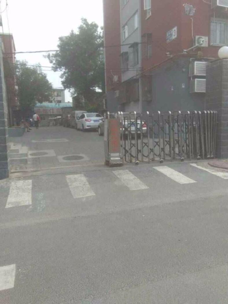 北京葡萄酒厂宿舍楼二手房房源图片