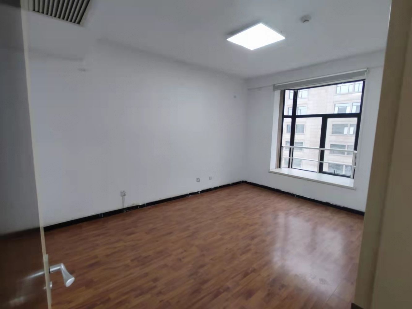 北京嘉豪国际中心二手房房源图片