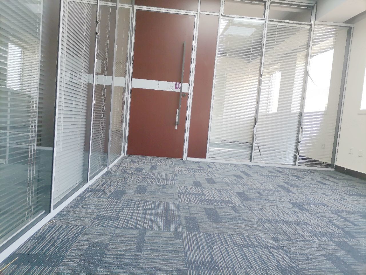 北京恒润国际大厦二手房房源图片