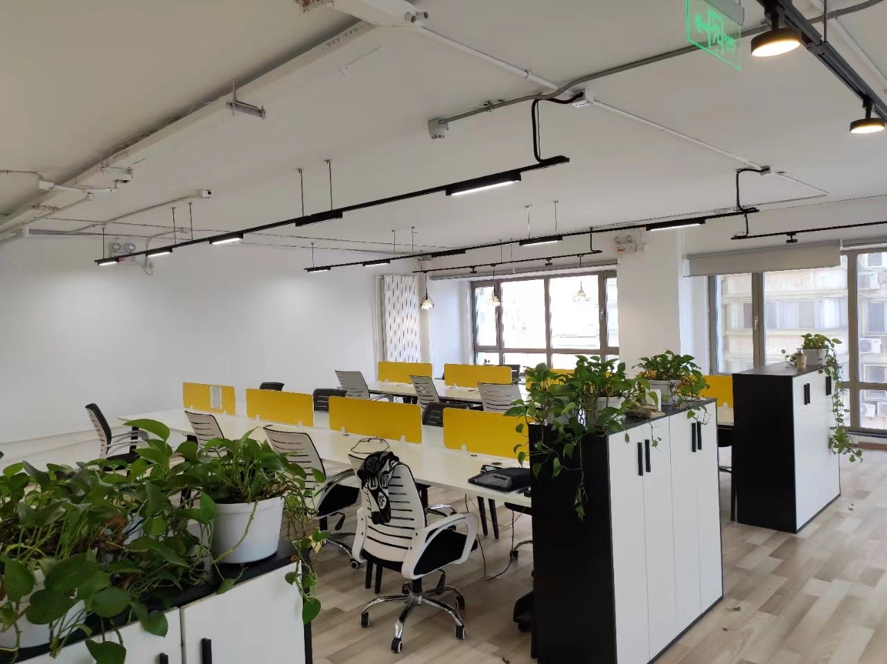 北京青云当代大厦二手房房源图片