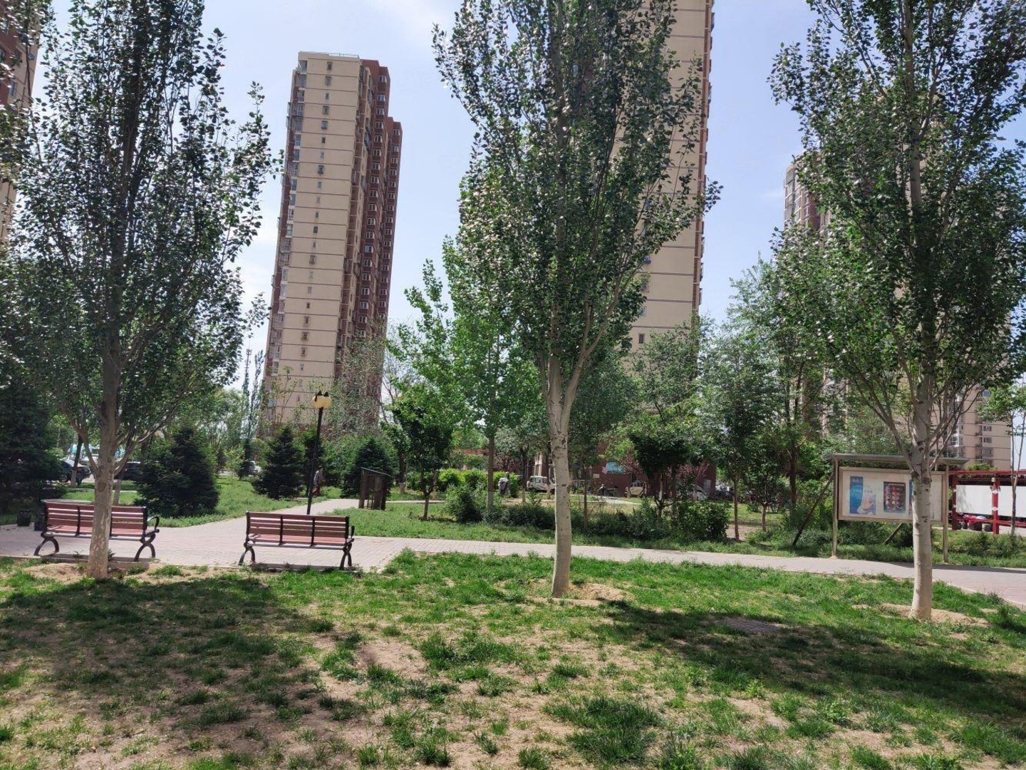 北京鸿博家园(二期F区)二手房房源图片