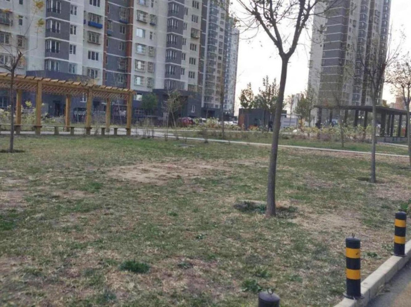 北京鸿博家园(二期C区)二手房房源图片