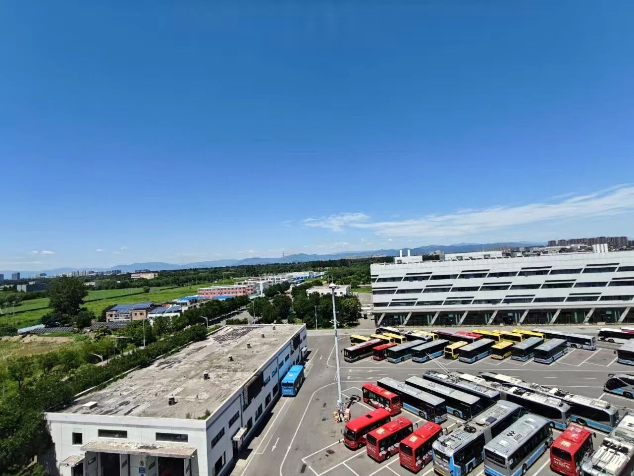 北京天通苑北交通枢纽办公楼二手房房源图片