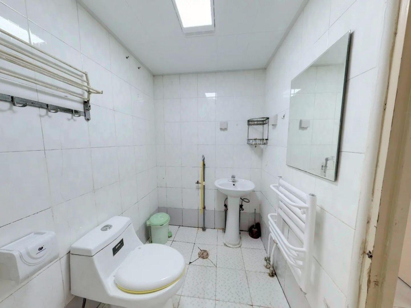 北京鸿博家园(一期C区)二手房房源图片