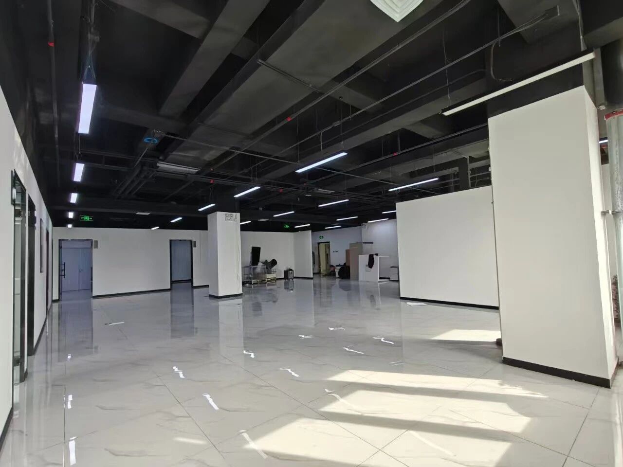 北京天通苑北交通枢纽办公楼二手房房源图片