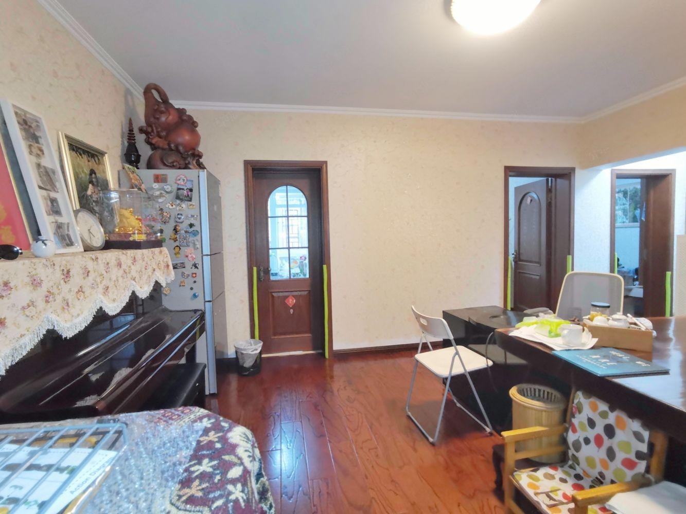 北京鸿博家园六区二手房房源图片