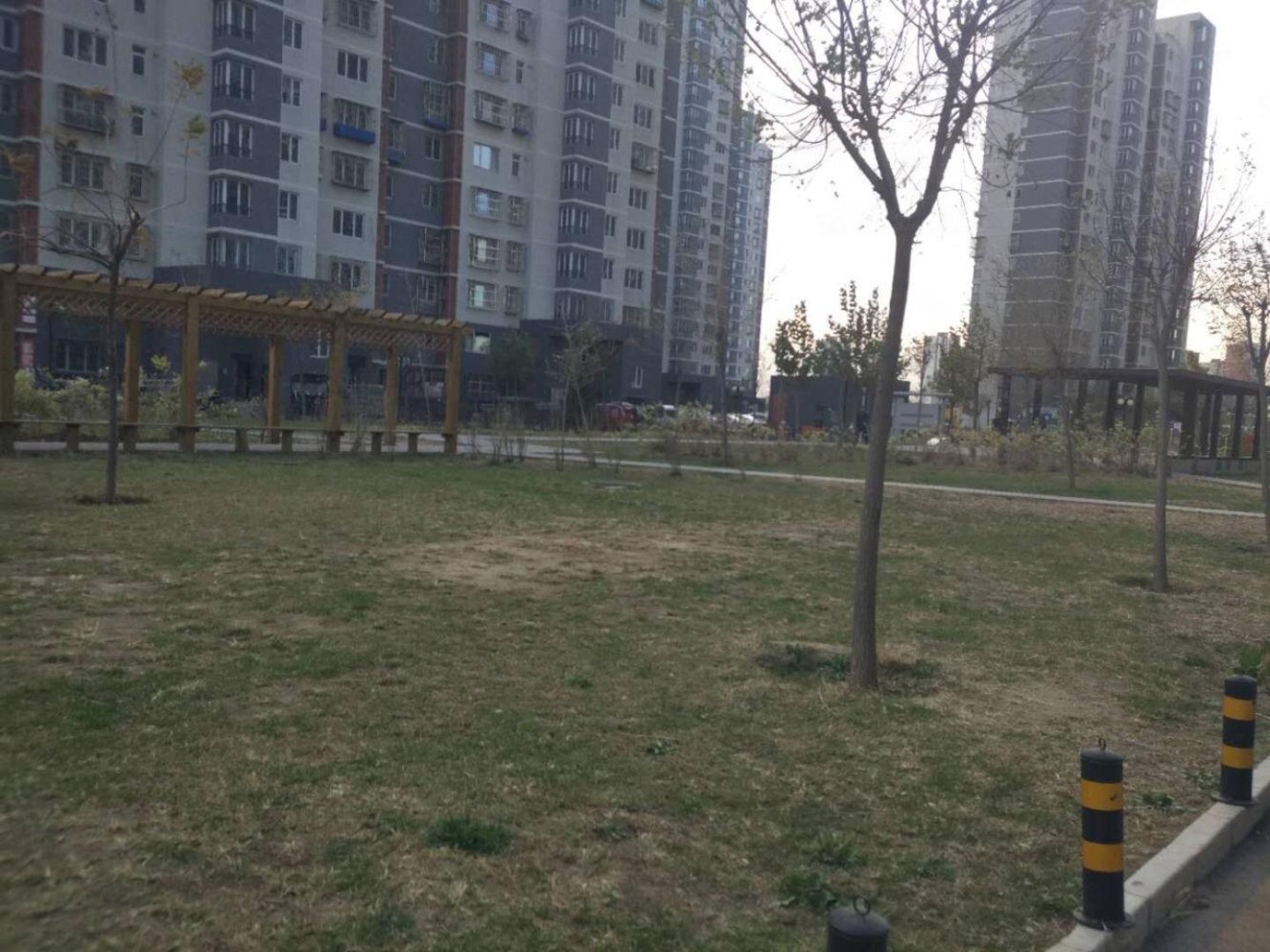 北京鸿博家园(二期C区)二手房房源图片