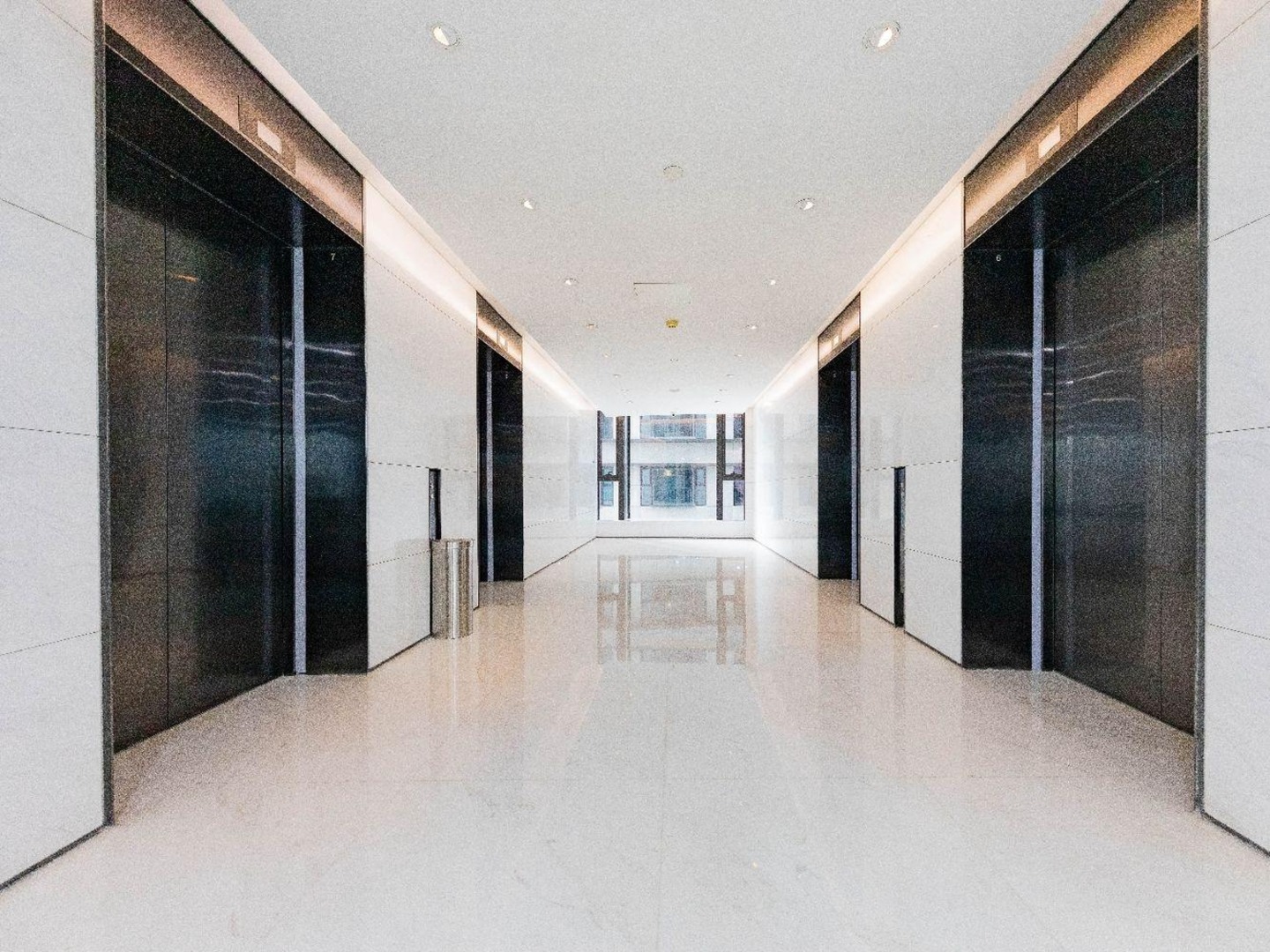 北京新中关大厦二手房房源图片