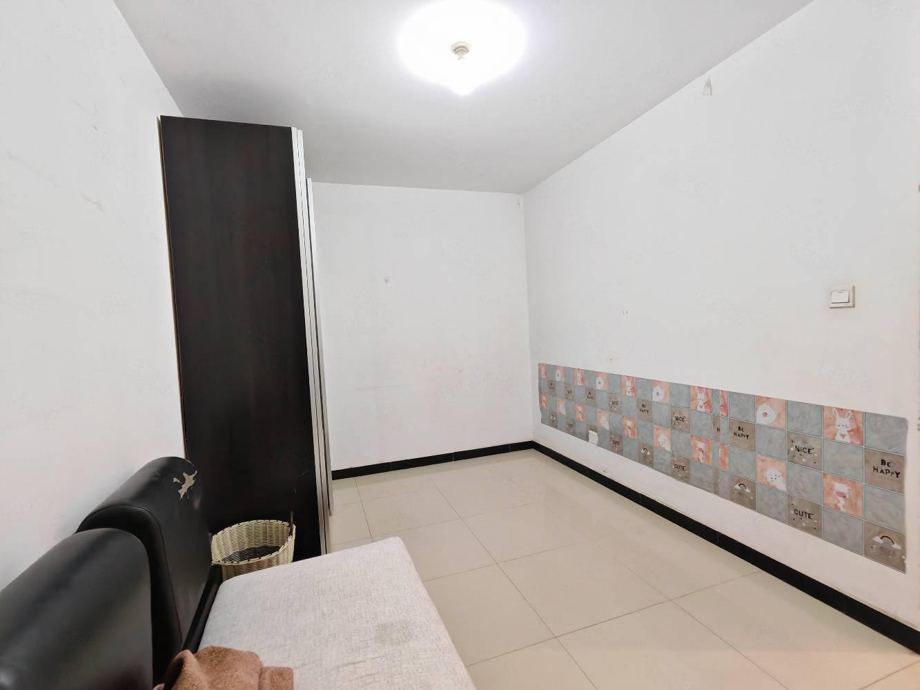 北京鸿博家园(二期C区)二手房房源图片