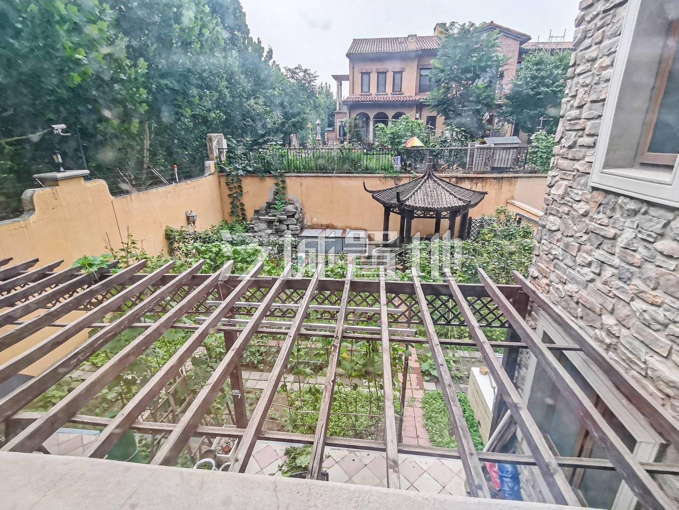 北京远洋傲北别墅二手房房源图片