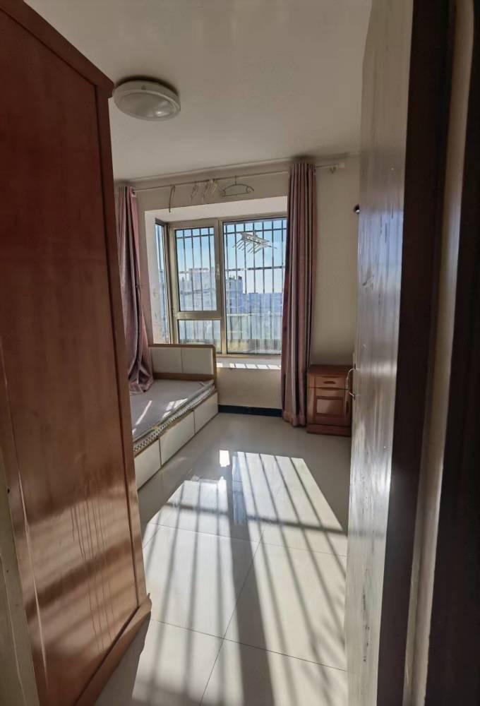 北京鸿博家园(二期B区)二手房房源图片