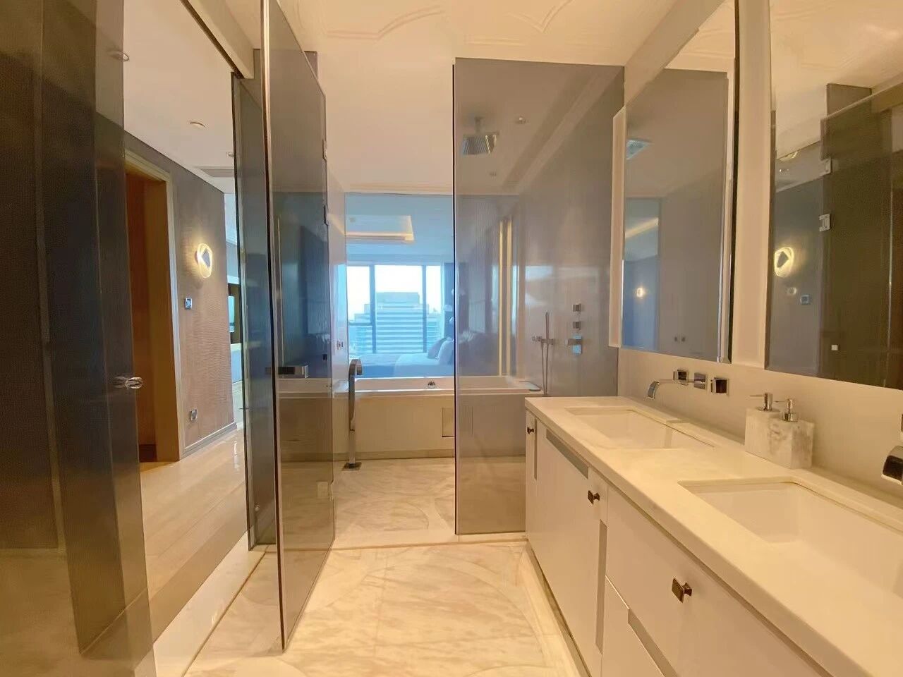 北京三里屯SOHO公寓二手房房源图片