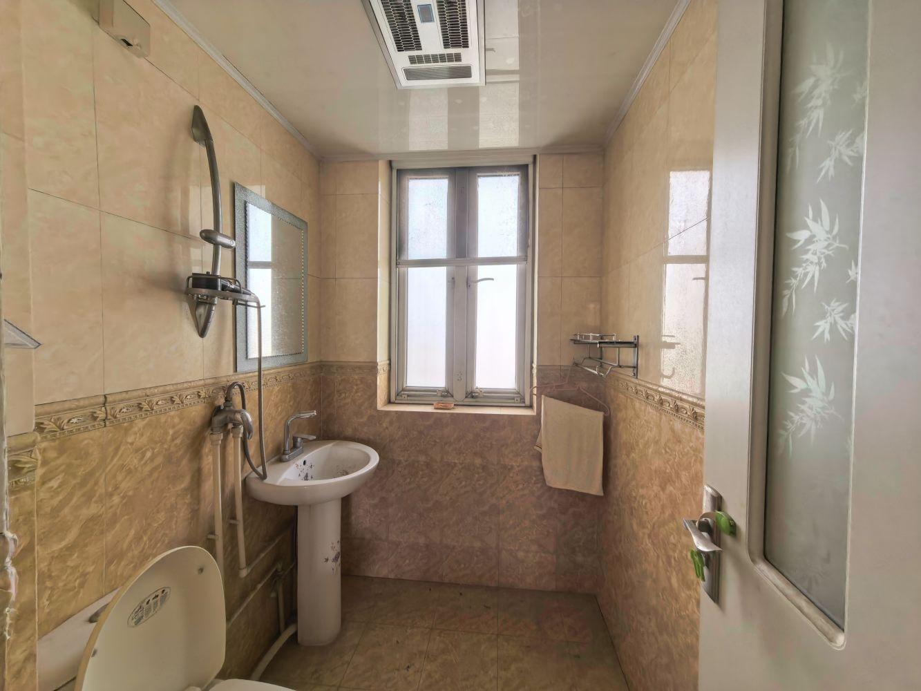 北京蓝天花园二手房房源图片