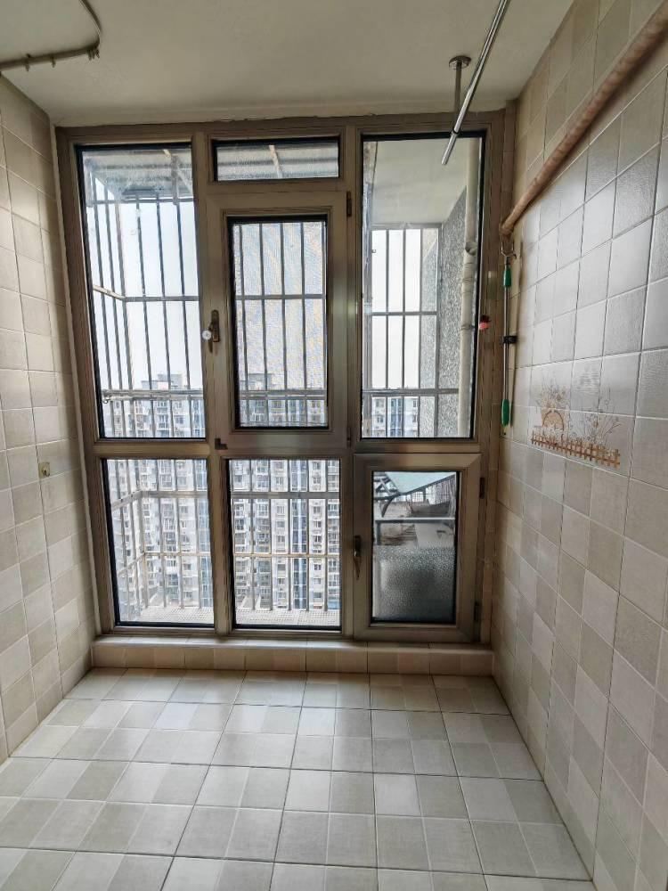 北京鸿博家园(二期A区)二手房房源图片