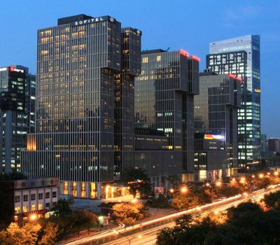 国贸万达广场225平米豪华装修有5个隔断全新