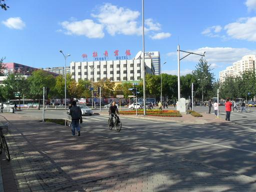 北太平庄桥 新外大街3号院 三间能洗澡可做饭 价格低 欢迎来电