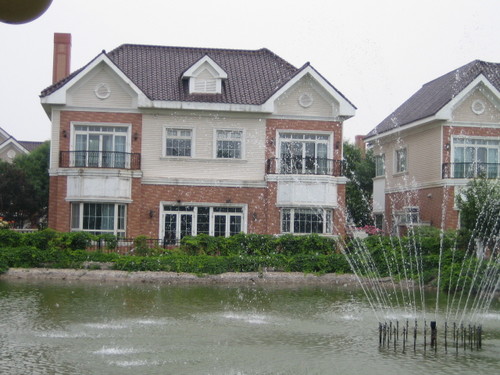 莱蒙湖联排别墅,观湖,底价,精装修,免税!