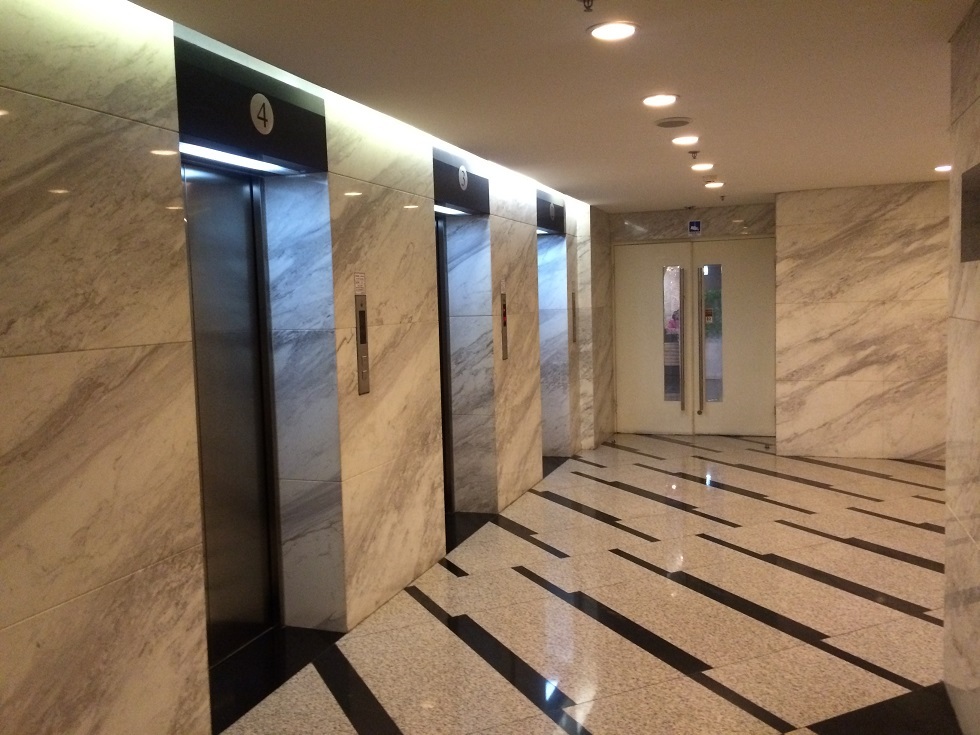 中关村西区(银科大厦)户型方正 腾讯在此办公 带办公家具