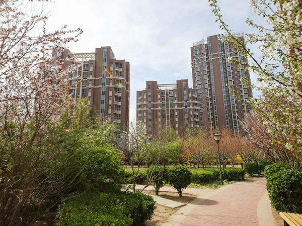 新华联运河湾高首付免税房 南北通透一室 可改两居