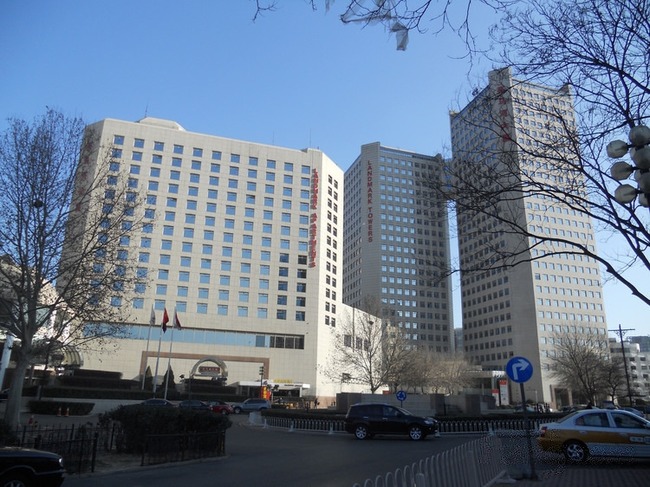 亮马河大厦精装修新出 正对电梯1200平458