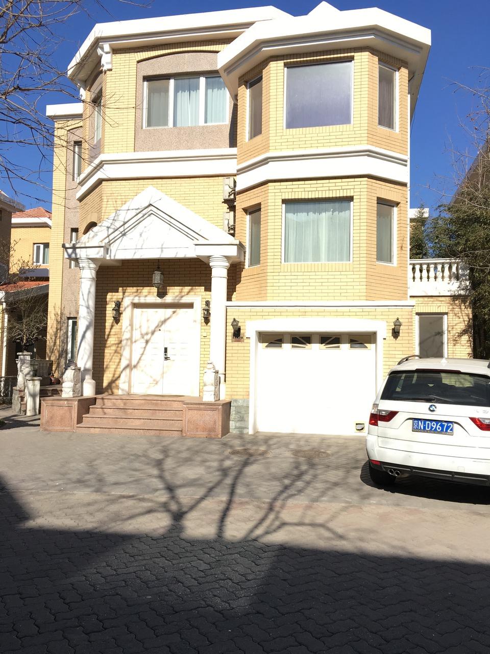 名都园独栋 家俬齐全 超大花园 房况 现代简约装修 随时入住