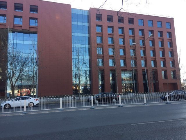 租房 1700﹐-南北通透-1室1厅1厨1卫1阳台-   3/50层 万霖科技大厦