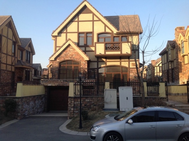 大兴庞各庄富力丹麦小镇 花园独栋别墅 下沉花园 随